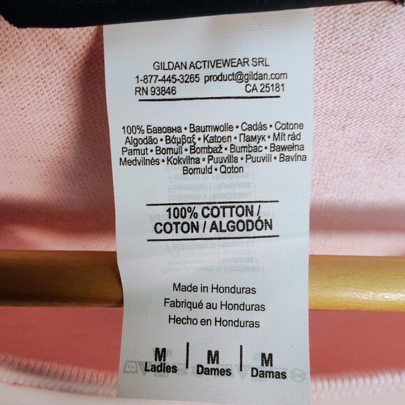 Graceland Women's Medium Elvis Presley 2018 Pink T-Shirt NWOT - Picture 5 of 8